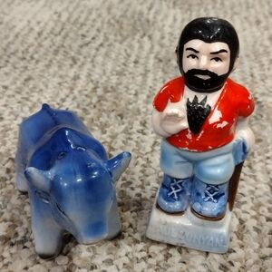 Paul Bunyan and Blue Ox Figurines, Salt And Pepper Shakers, Vintage